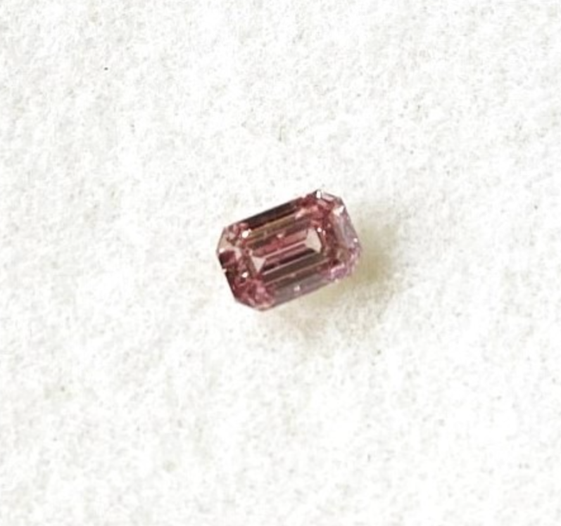 DPD2503115 - 0.23ct 5P P1 Emerald Cut Pink Diamond - Image 2